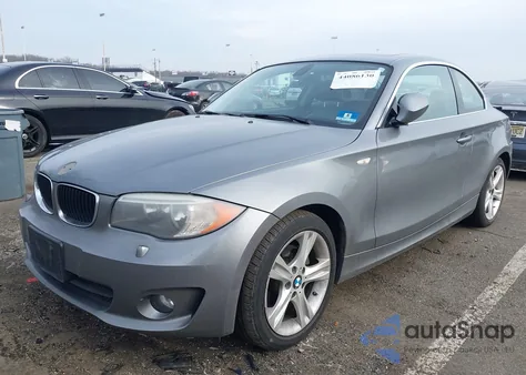 2013 BMW 128I z USA, uszkodzony, nr VIN WBAUP9C59DVS95713